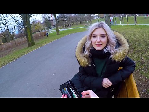 ❤️ Nielaisee tuntemattoman kuumaa spermaa rahasta - suihinotto puistossa Eva Elfieltä Anaaliporno at us